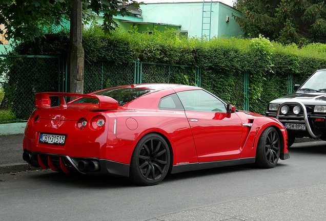 Nissan GT-R HKS GT1000