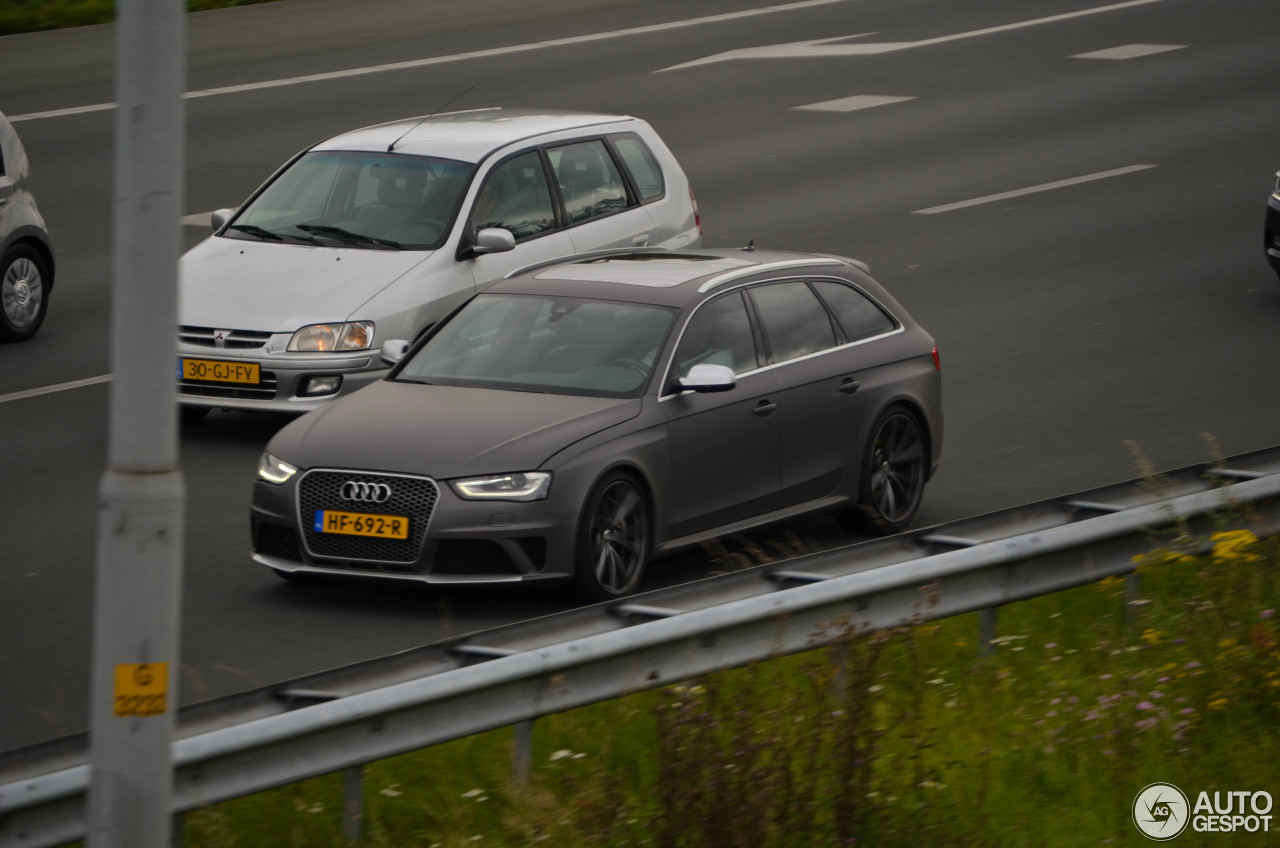 Audi RS4 Avant B8