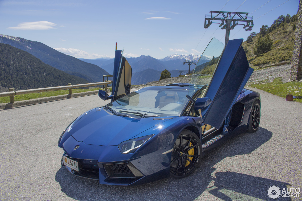 Lamborghini Aventador LP700-4 Roadster