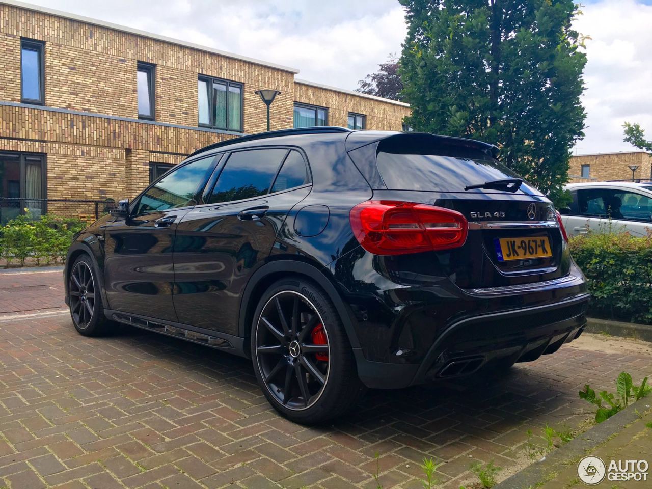 Mercedes-Benz GLA 45 AMG X156