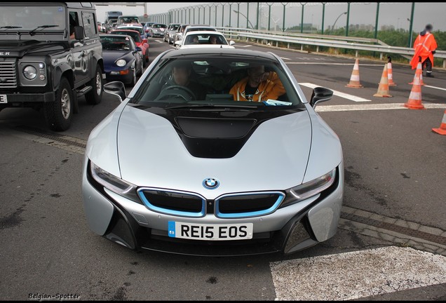 BMW i8