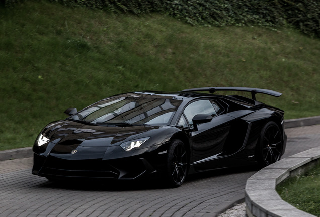 Lamborghini Aventador LP750-4 SuperVeloce