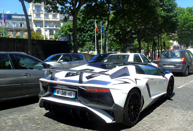 Lamborghini Aventador LP750-4 SuperVeloce Roadster