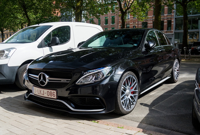 Mercedes-AMG C 63 S W205