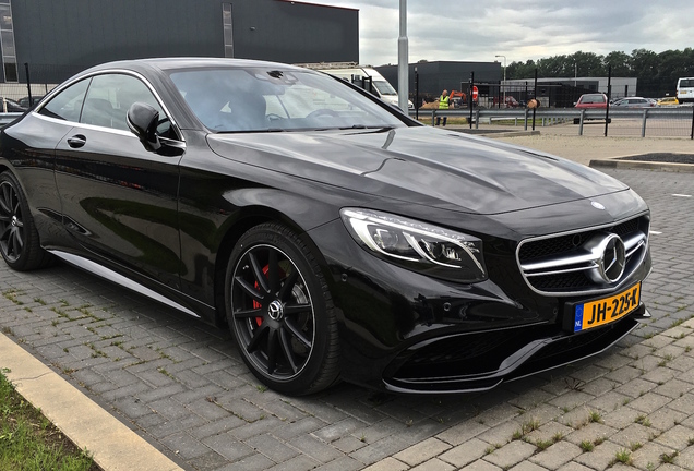 Mercedes-AMG S 63 Coupé C217