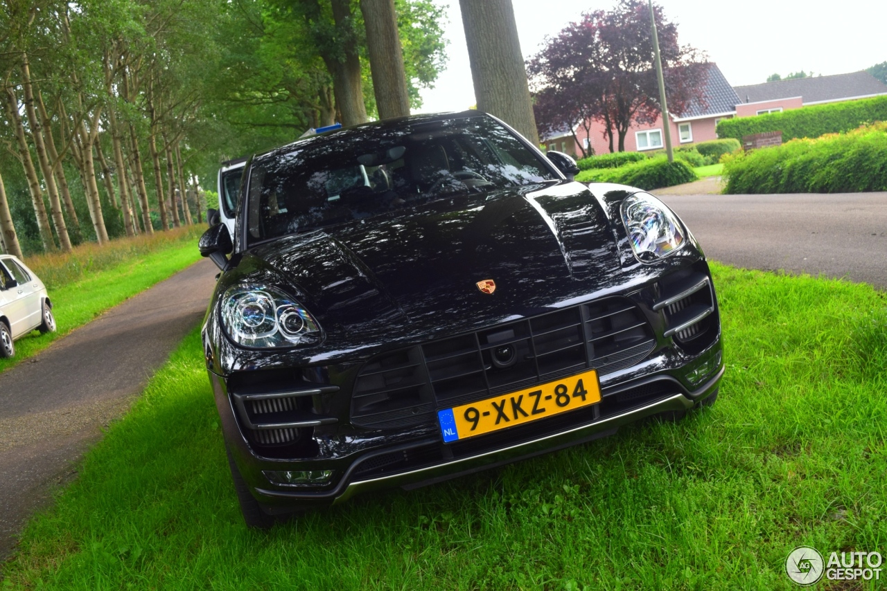 Porsche 95B Macan Turbo