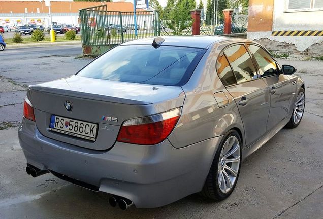 BMW M5 E60 2005