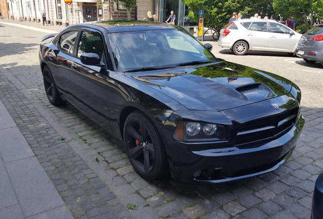 Dodge Charger SRT-8