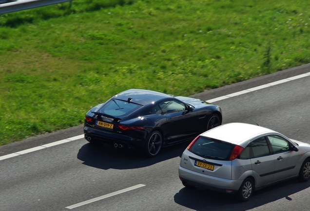 Jaguar F-TYPE R AWD Coupé