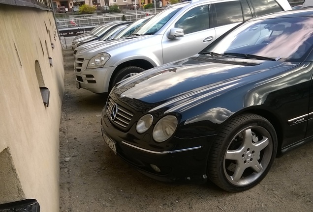 Mercedes-Benz CL 63 AMG C215