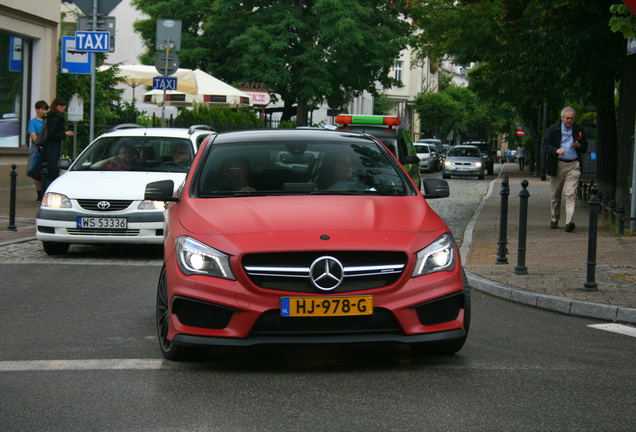 Mercedes-Benz CLA 45 AMG C117