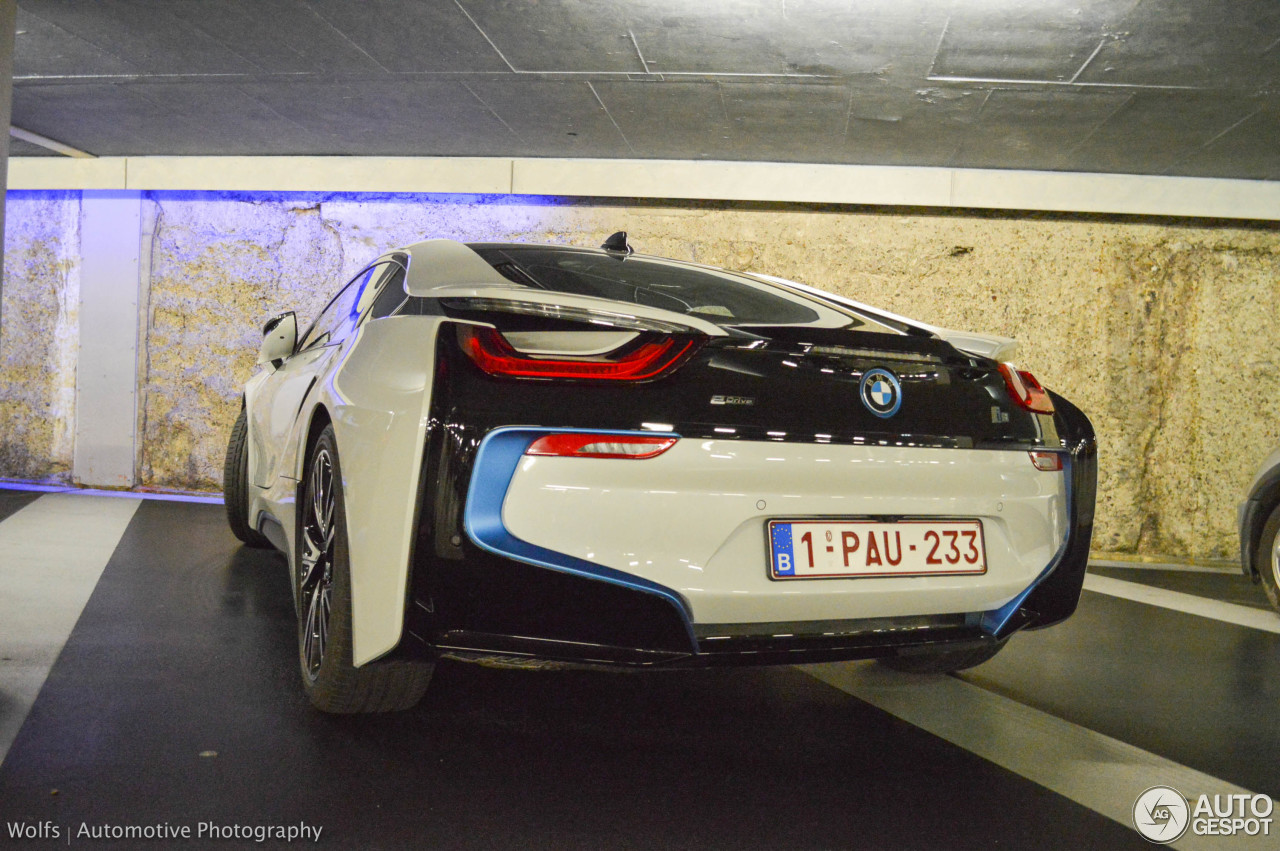 BMW i8