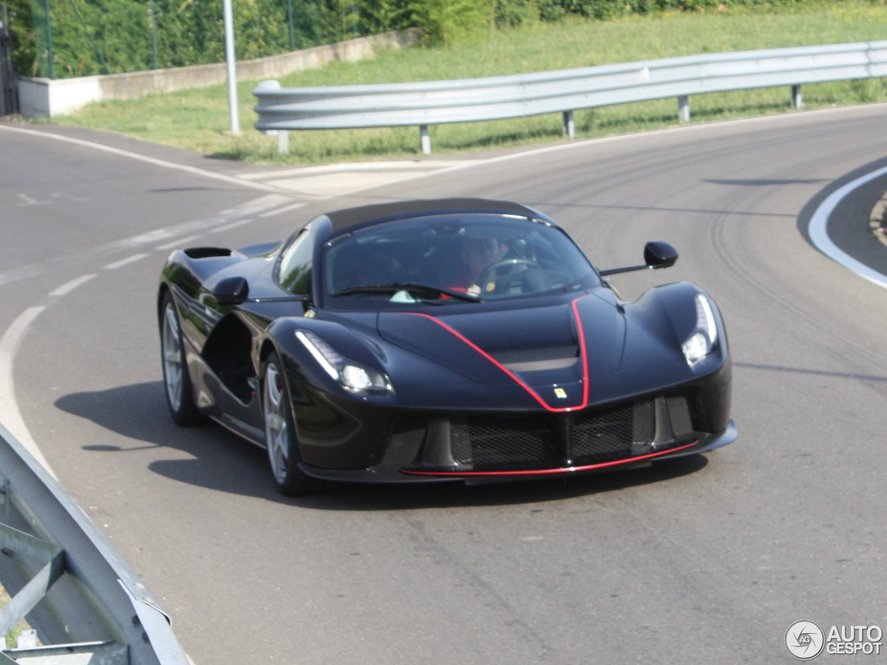 Ferrari LaFerrari Aperta