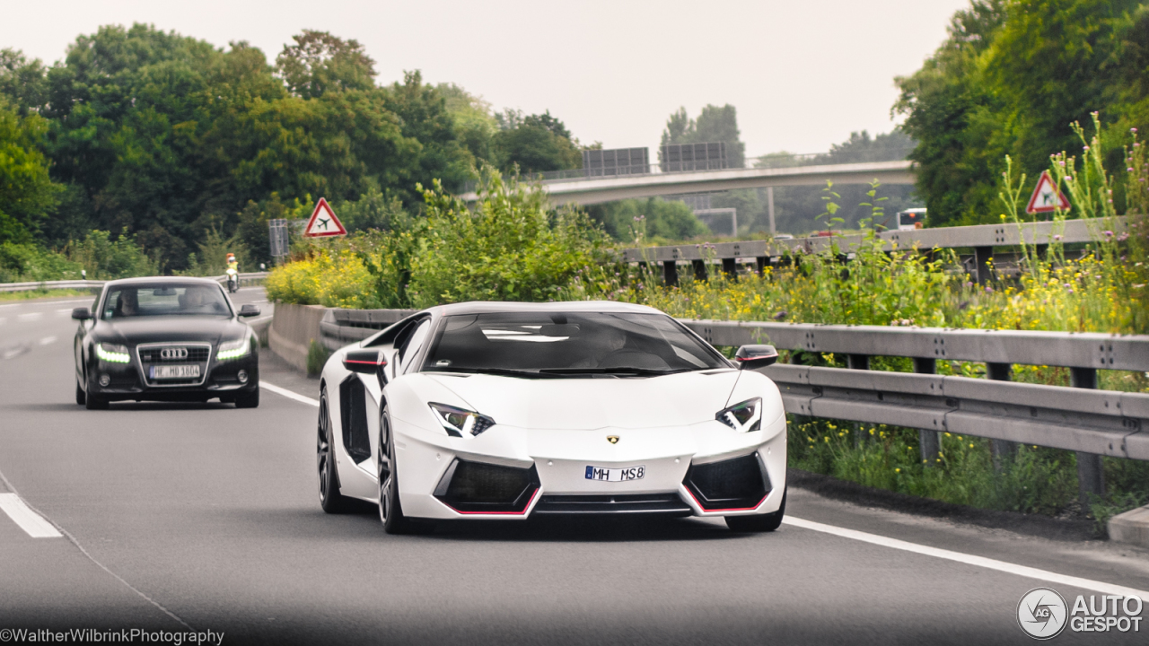 Lamborghini Aventador LP700-4 Pirelli Edition