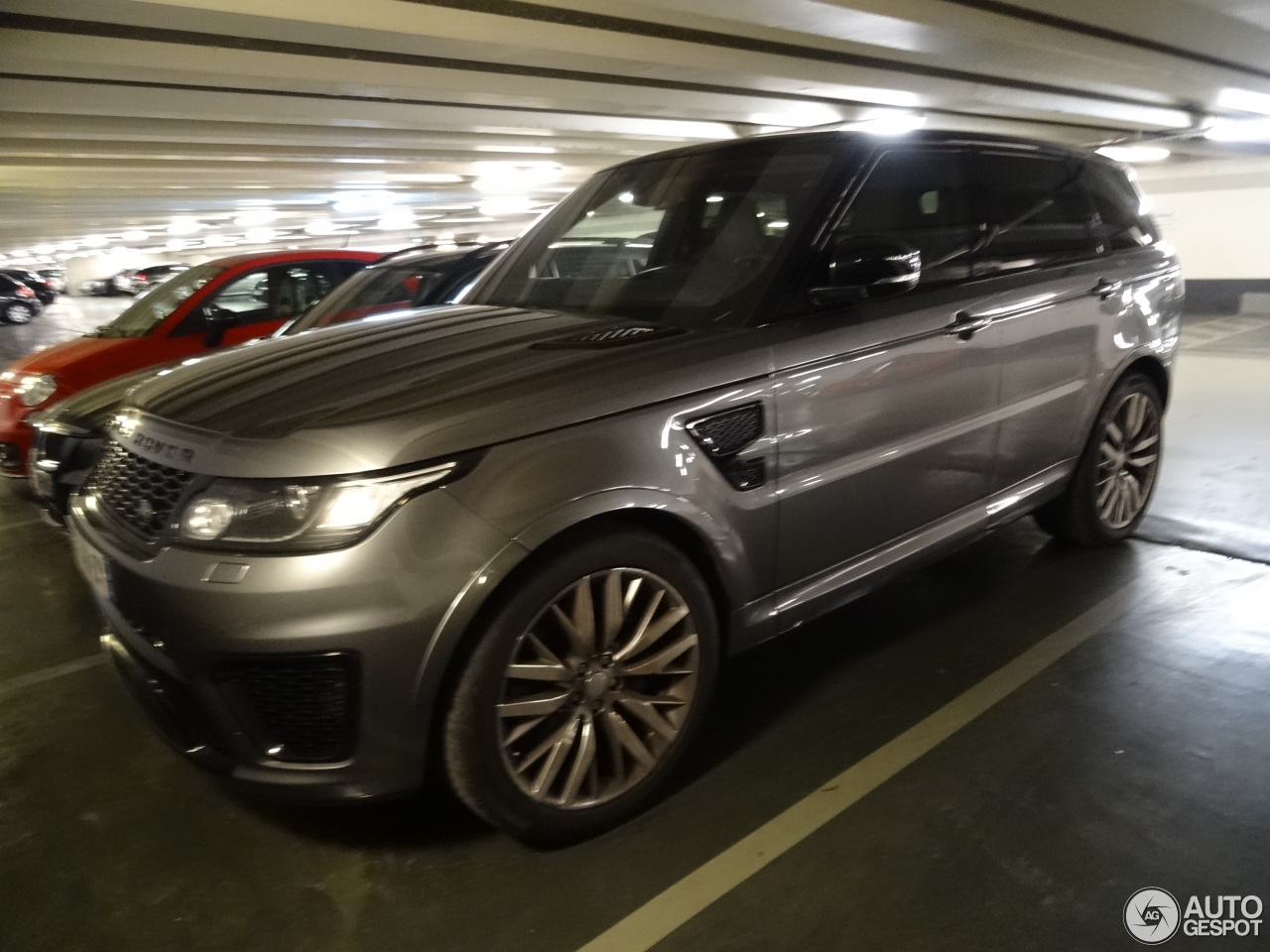 Land Rover Range Rover Sport SVR