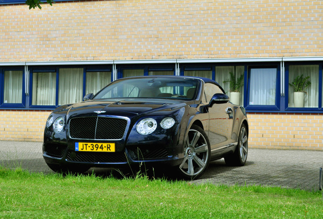 Bentley Continental GTC V8