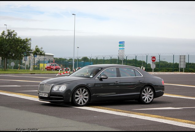 Bentley Flying Spur V8