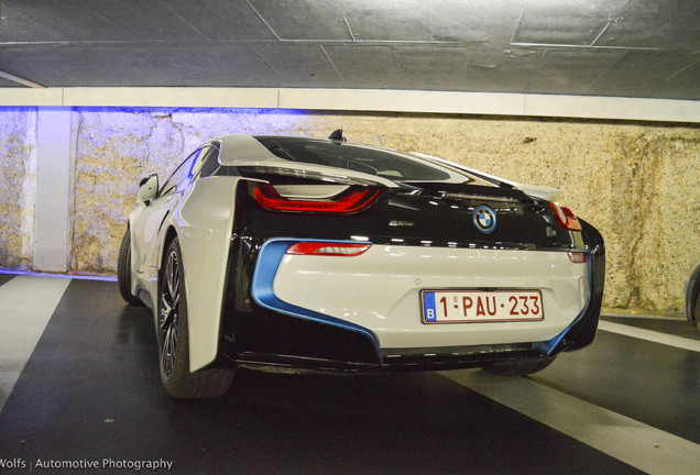 BMW i8