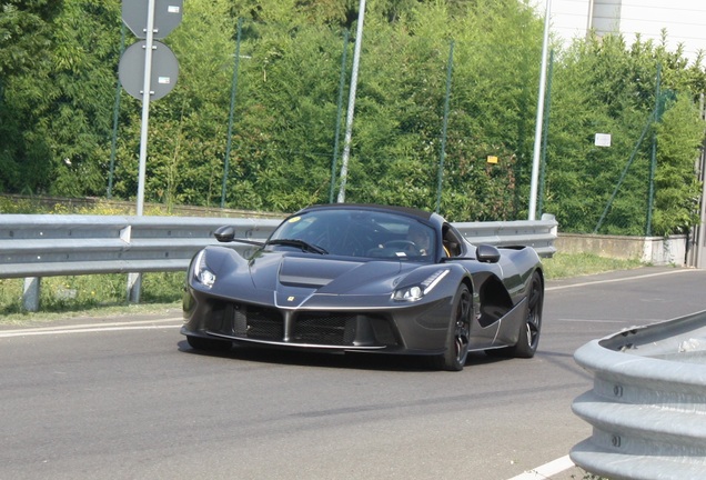 Ferrari LaFerrari Aperta