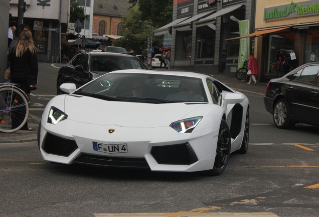 Lamborghini Aventador LP700-4