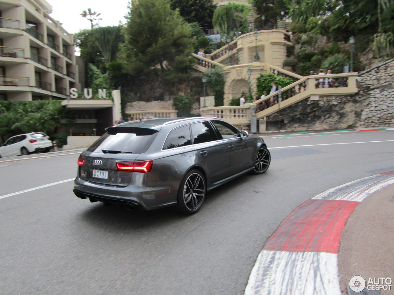 Audi RS6 Avant C7 2015