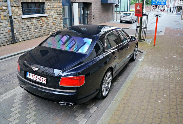 Bentley Flying Spur V8