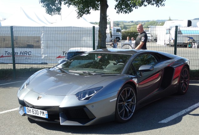 Lamborghini Aventador LP700-4