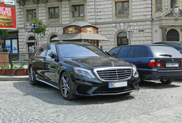 Mercedes-AMG S 63 V222