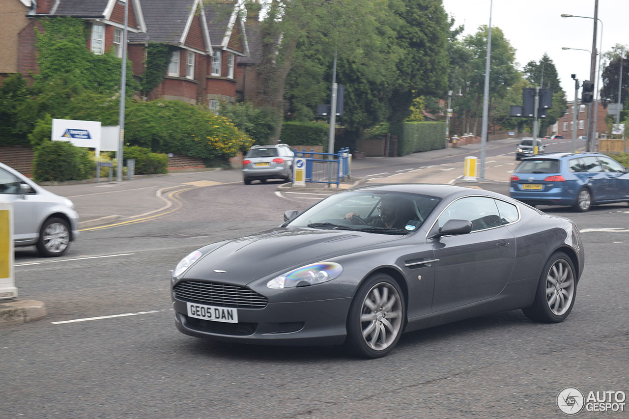 Aston Martin DB9