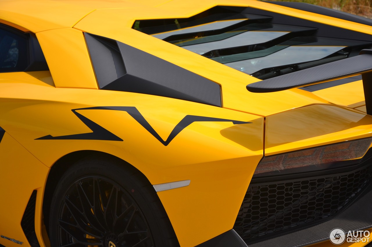 Lamborghini Aventador LP750-4 SuperVeloce