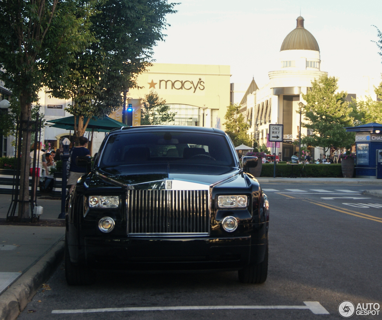 Rolls-Royce Phantom