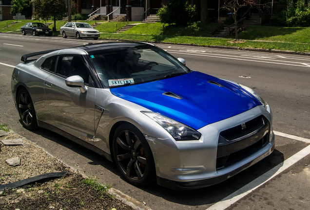 Nissan GT-R