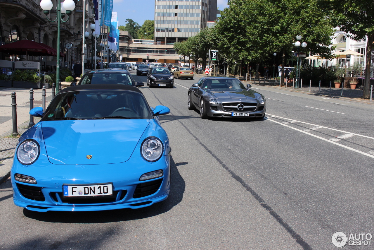 Mercedes-Benz SLS AMG