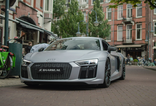 Audi R8 V10 Plus 2015