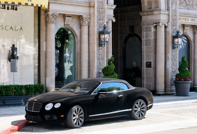 Bentley Continental GTC V8