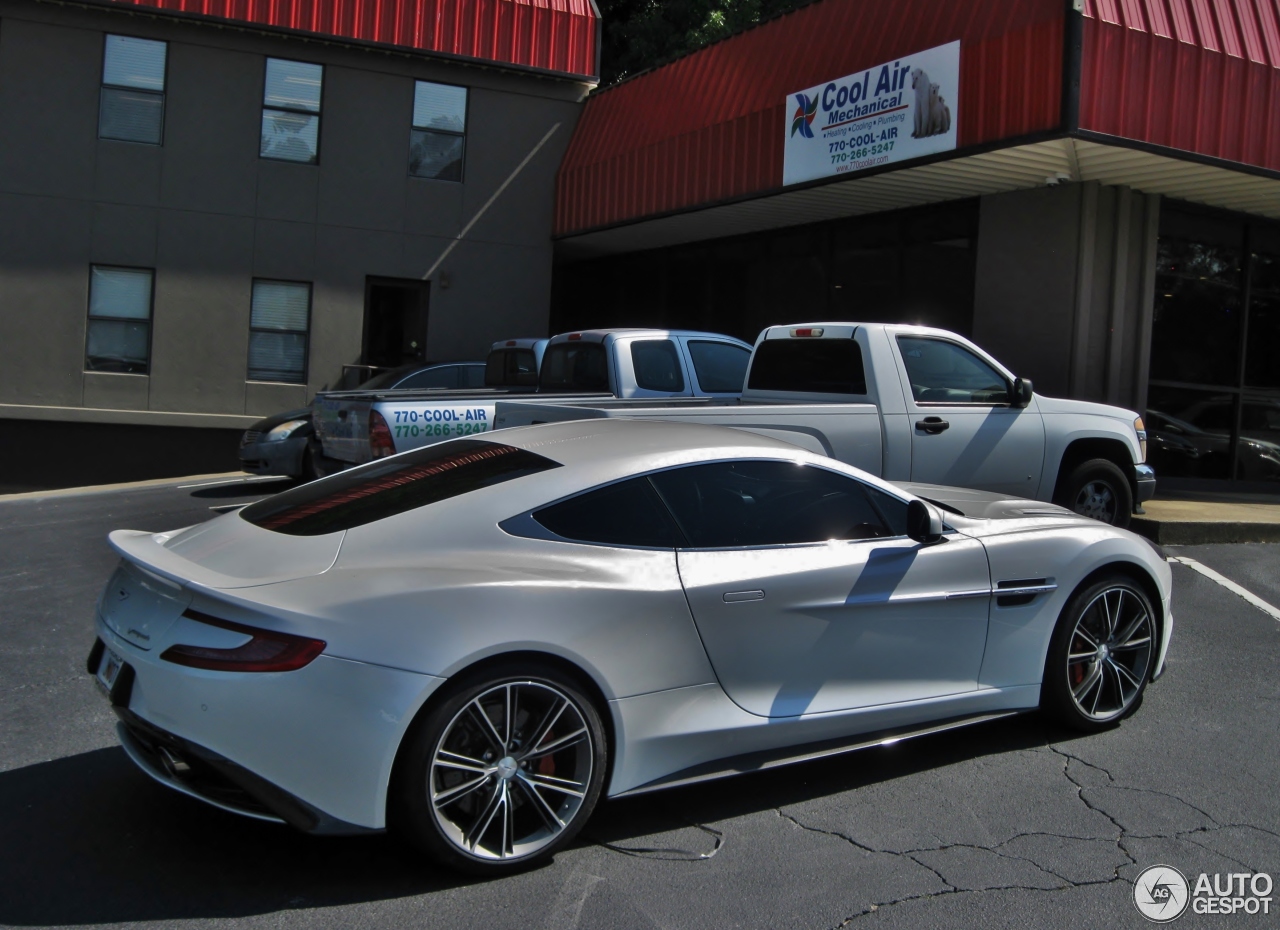 Aston Martin Vanquish 2013