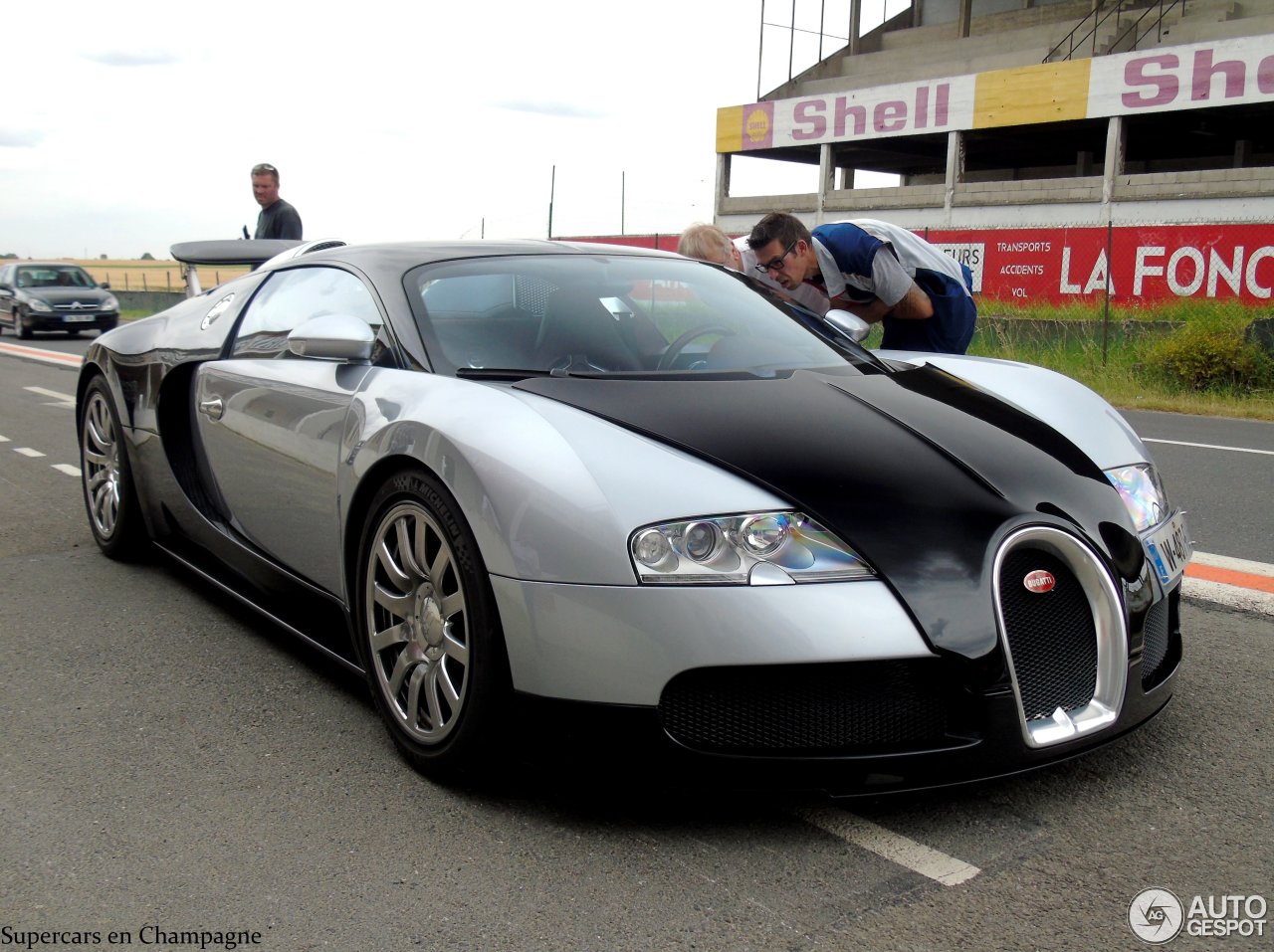 Bugatti Veyron 16.4