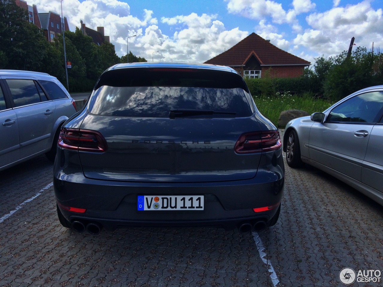 Porsche 95B Macan GTS