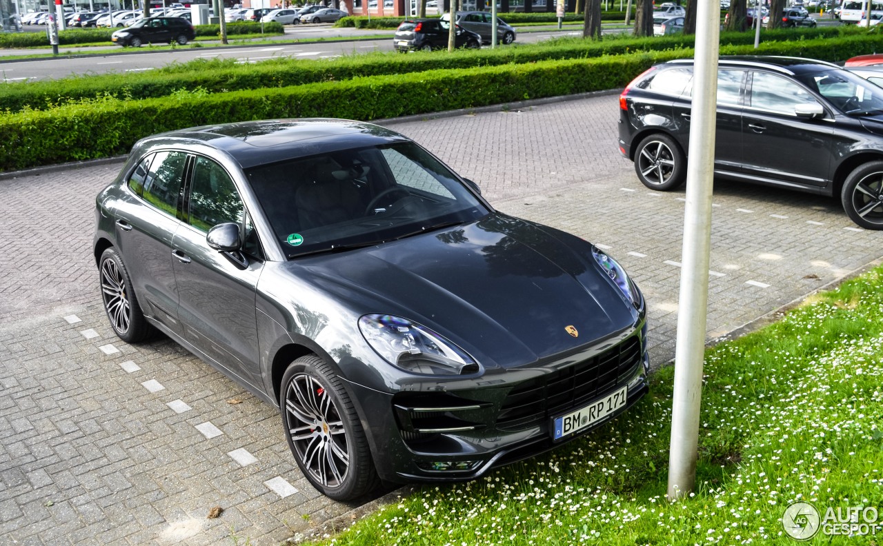 Porsche 95B Macan Turbo