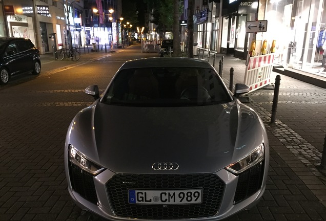 Audi R8 V10 2015