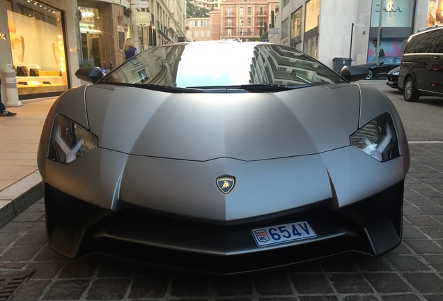 Lamborghini Aventador LP750-4 SuperVeloce Roadster