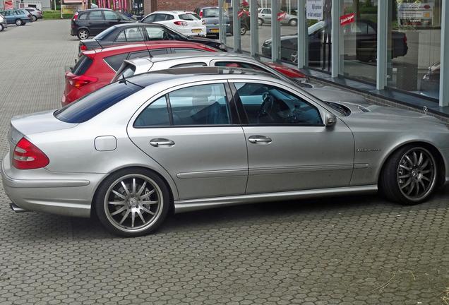 Mercedes-Benz E 55 AMG