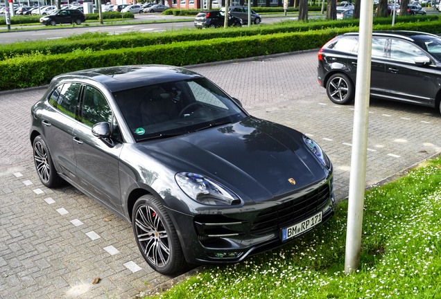 Porsche 95B Macan Turbo