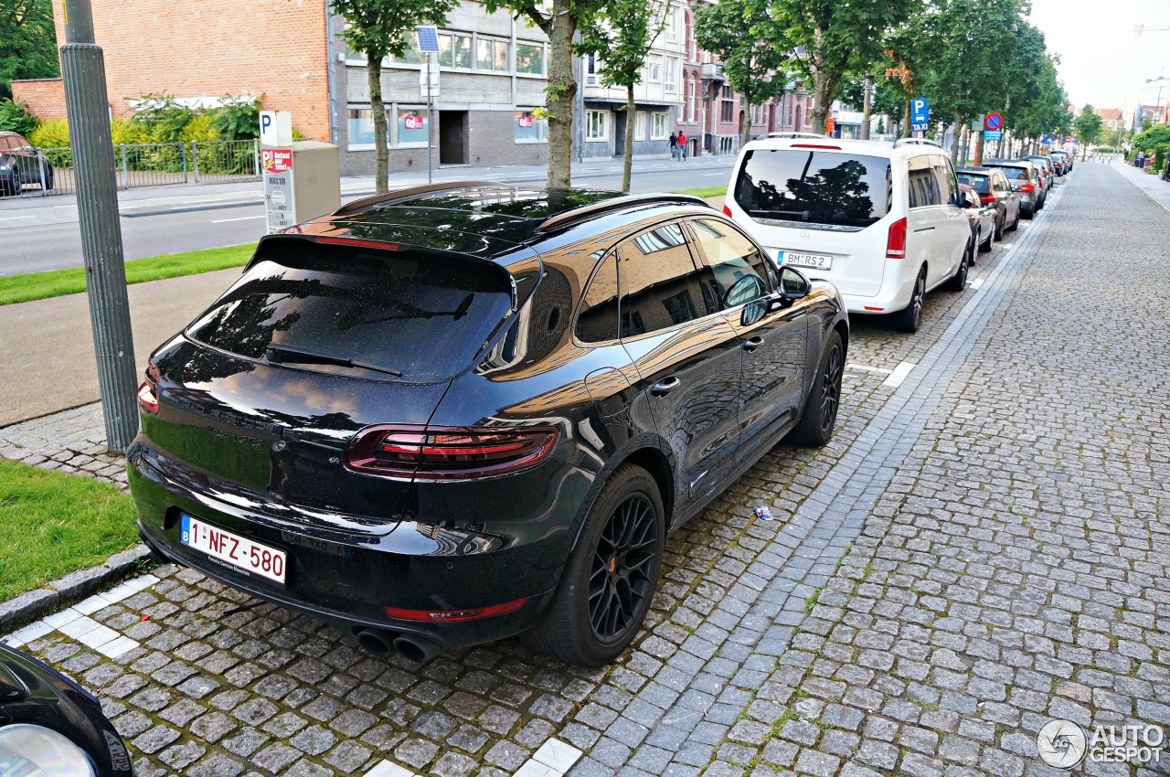 Porsche 95B Macan GTS