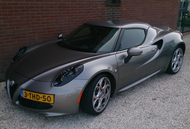 Alfa Romeo 4C Coupé