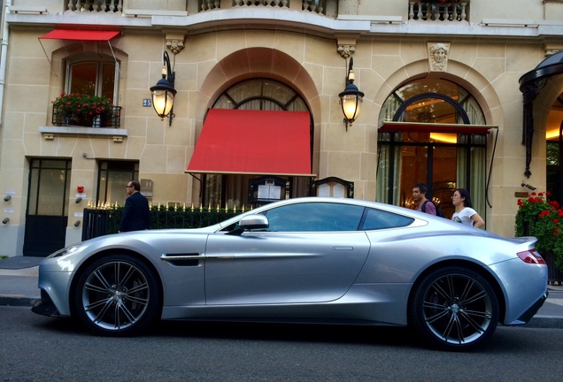 Aston Martin Vanquish 2013