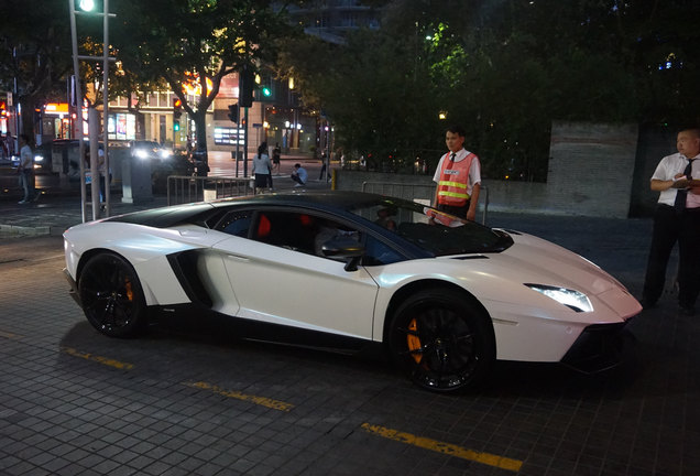 Lamborghini Aventador LP700-4