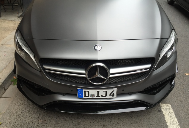 Mercedes-AMG A 45 W176 2015