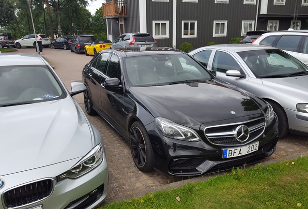 Mercedes-Benz E 63 AMG S W212