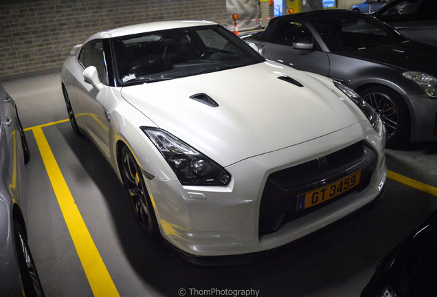 Nissan GT-R